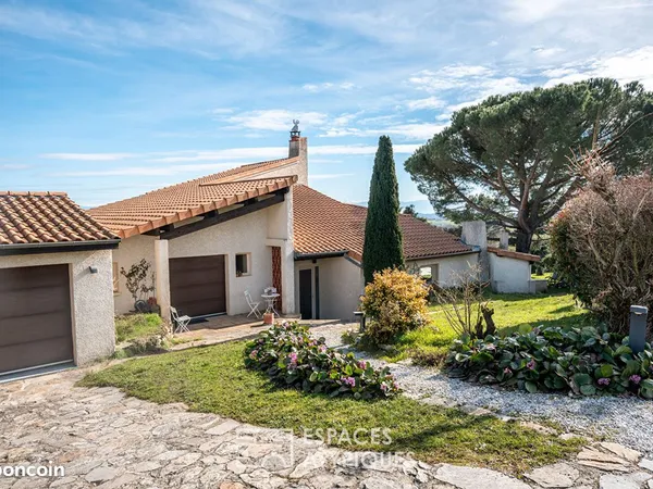 Propriété 6 pièces 156 m²