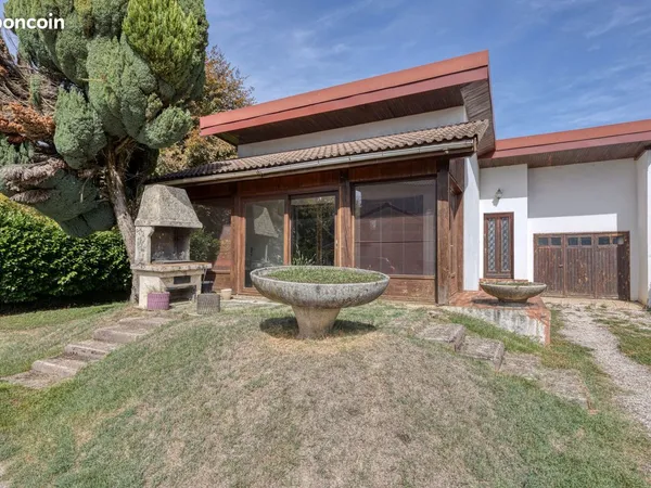 Propriété 3 pièces 87 m²