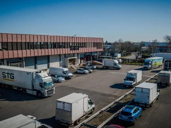 Entrepôt 2962 m²