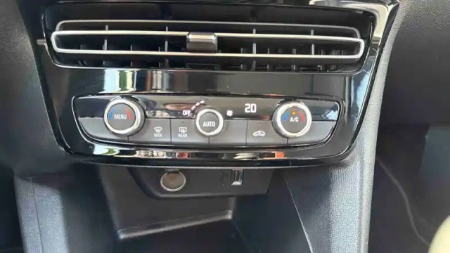 Opel Mokka 1.2 turbo 100 ch bvm6 — photo 19