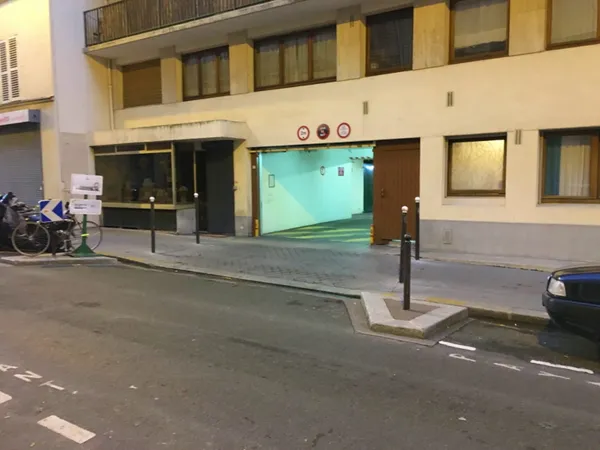 Loue box parking - Paris 17ème 57 rue Dulong - 12m²