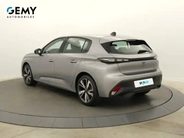 Peugeot 308 phev 180 e-eat8 — photo 7
