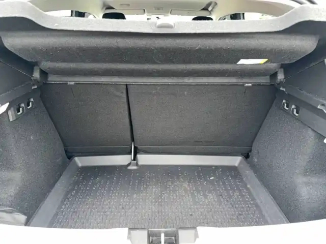 Dacia Sandero eco-g 100 — photo 18