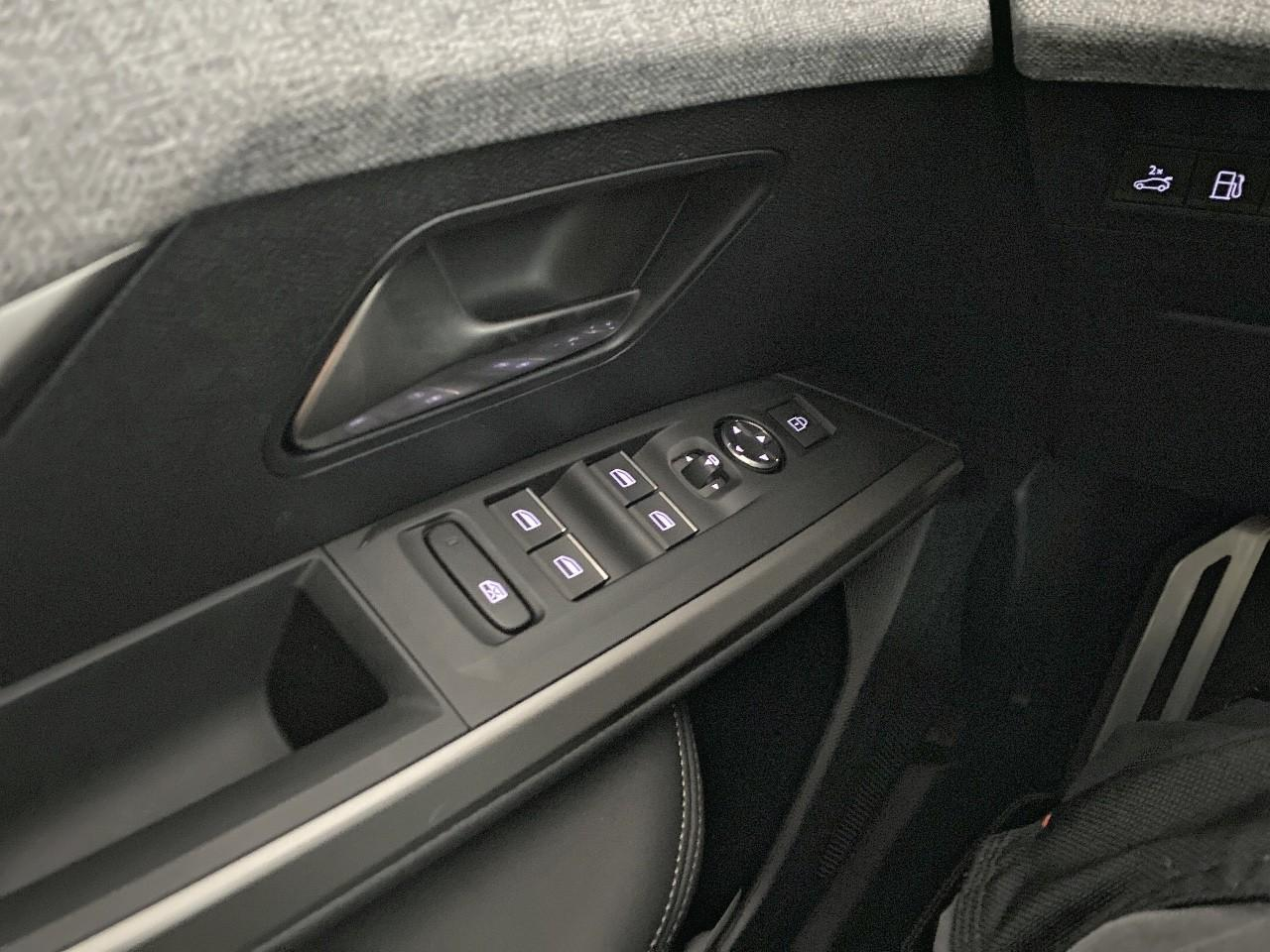 Peugeot 3008 plug-in hybrid 195 e-dcs7 gt — photo 20