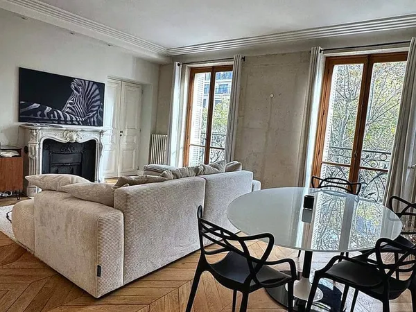 Appartement 2 pièces 64 m²