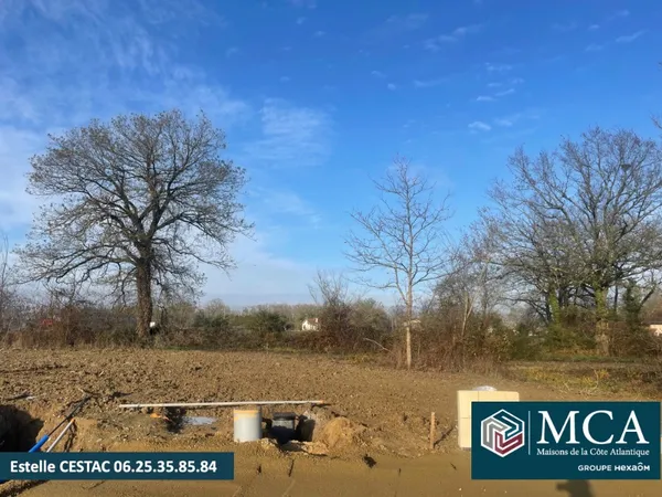 Terrain 695 m²