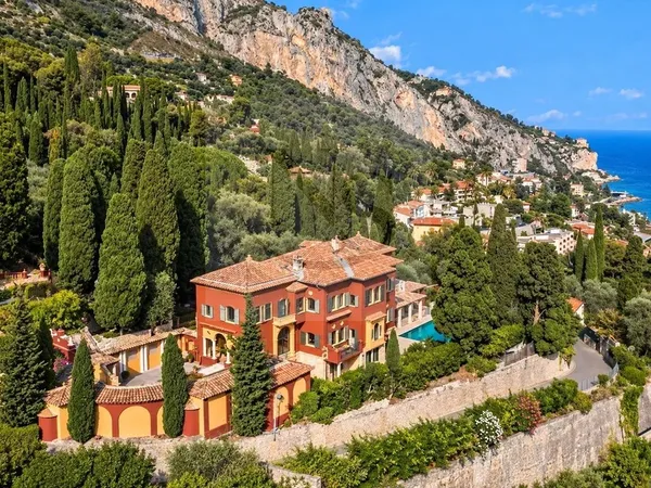 Maison de luxe 18 pièces 747 m²