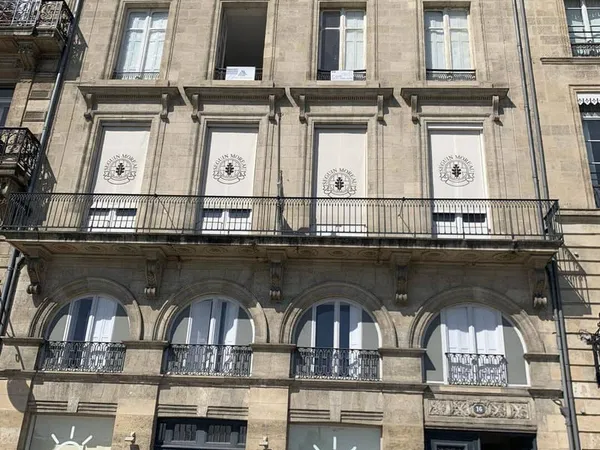 Bureaux 330 m²