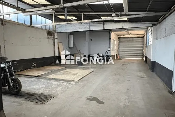 Immeuble 597 m²