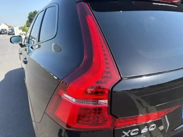 Volvo Xc60 t6 hybride rechargeable 253 + 145ch plus style dark geartronic 8 awd — photo 7