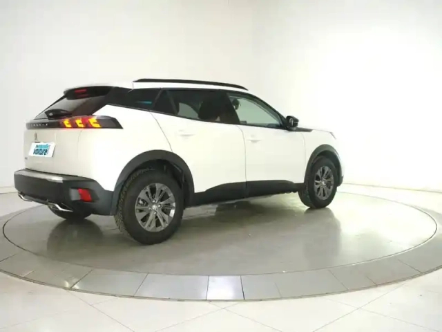 Peugeot 2008 puretech 130 s&amp;s eat8 — photo 5