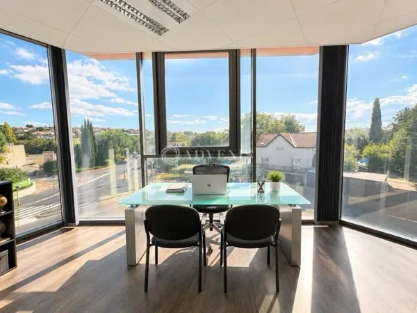 Bureau 15 m²