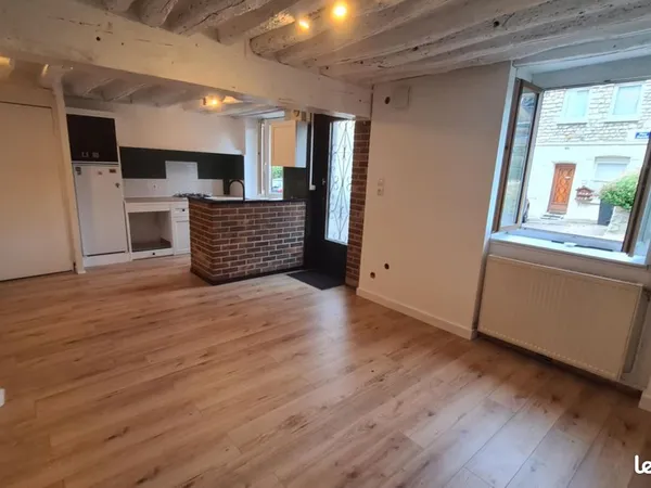 Maison de ville 2 chambres - Pont-de-l'Arche centre - 66 m²