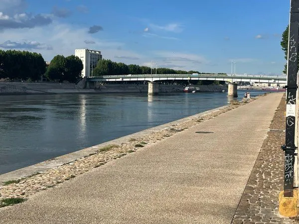 Quai de la roquette - vue rhône - 2 logements