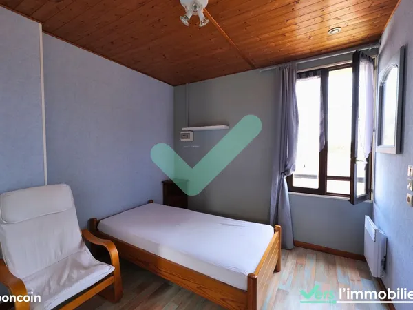 Studio 1 pièce 25 m²