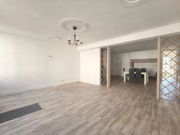 Maison 6 pièces 160 m²