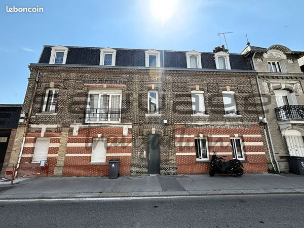 Immeuble de rapport 12 pièces 210 m²