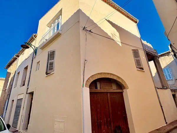 Immeuble de rapport - 3 appartements loués + dépendances - fort potentiel