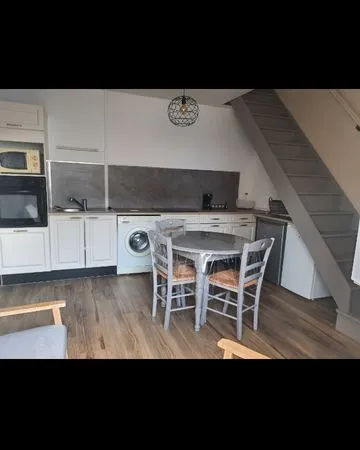 à louer meublé de 40m2 en duplex