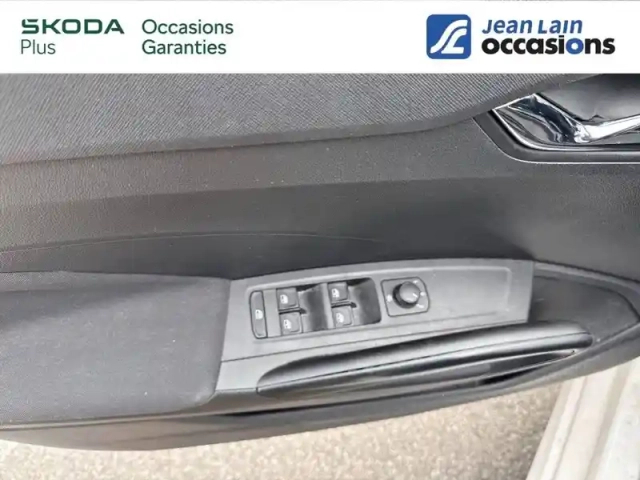 Skoda Fabia 1.0 mpi 80 ch bvm5 — photo 18
