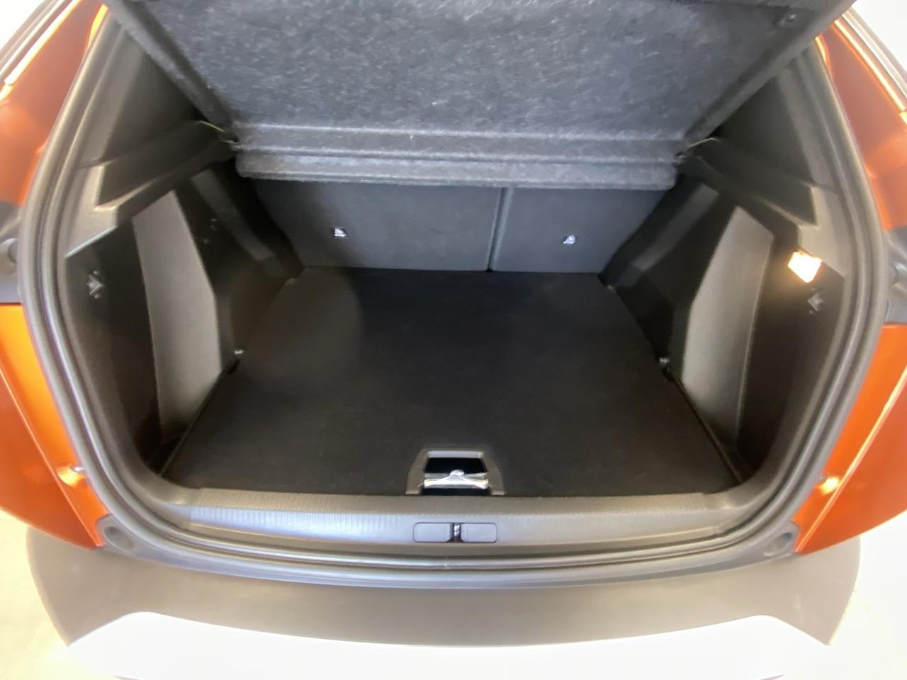 Peugeot 2008 puretech 130 s&s eat8 style — photo 6