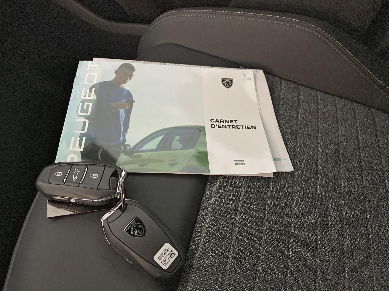 Peugeot 5008 hybrid 145 ch e-dcs6 allure — photo 18