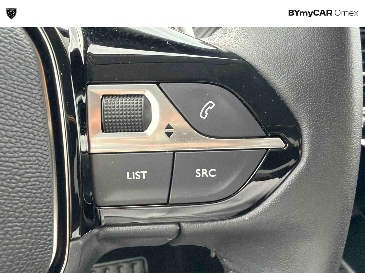 Peugeot 208 Hybrid 110 ch e-DCS6 — photo 28