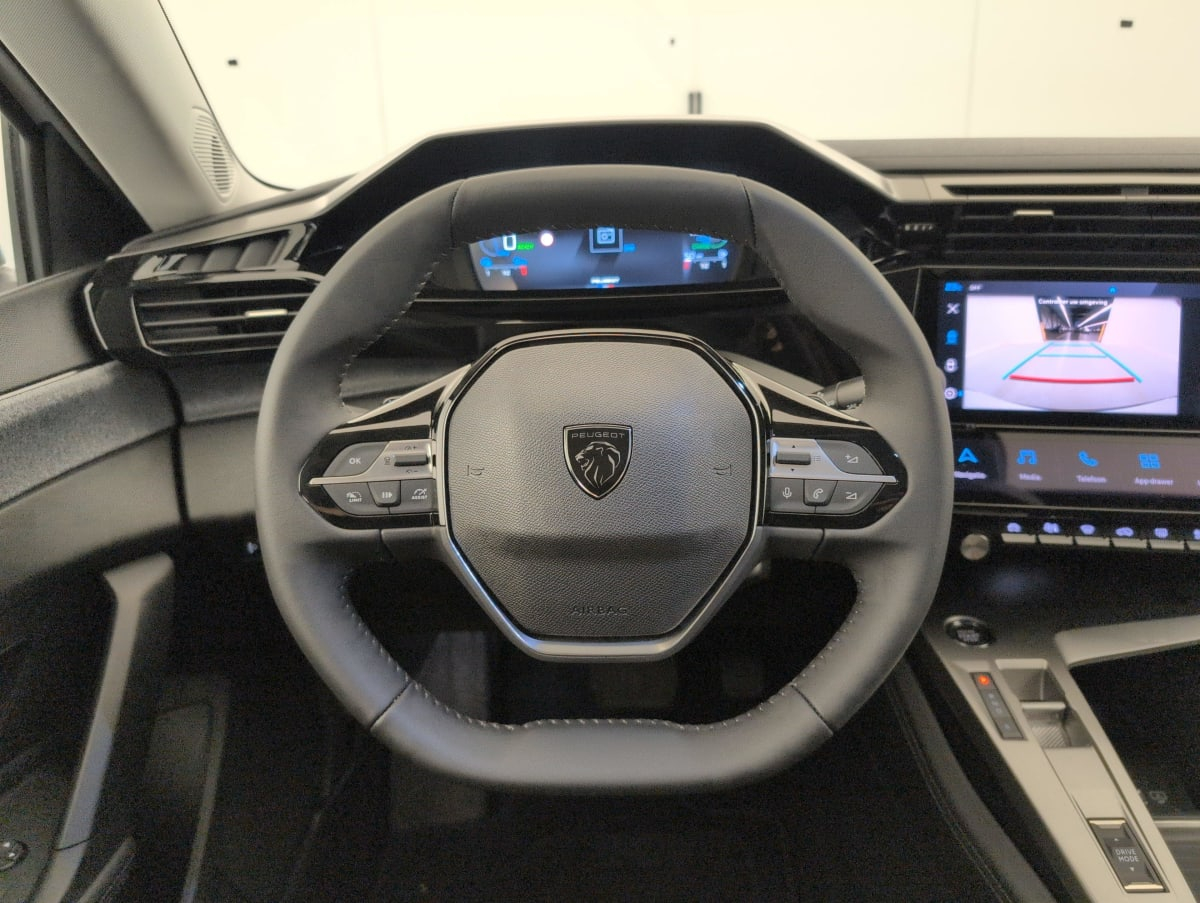 Peugeot 308 — photo 14