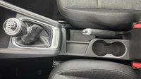 Renault Captur 1.3 TCe 140ch FAP Business - 21 — photo 23