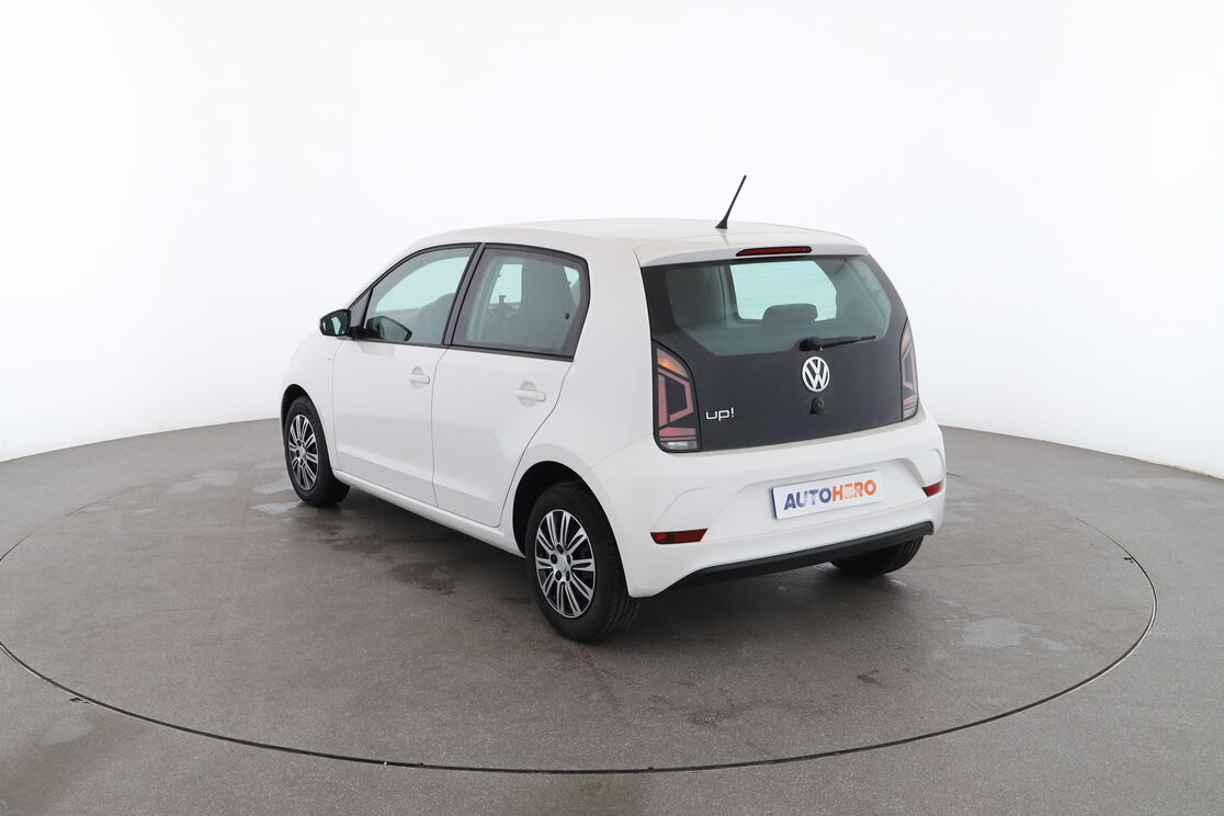 Volkswagen up! 1.0 Up Connect — photo 3