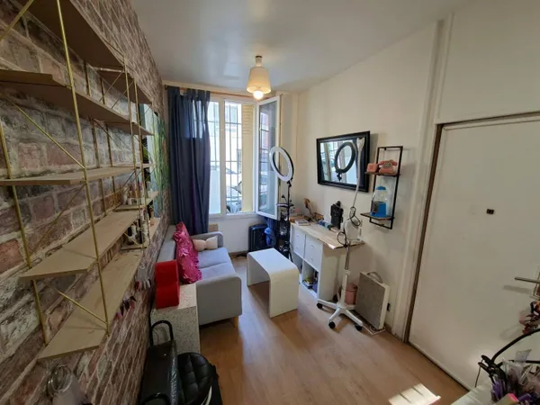 Studio 1 pièce 24 m²