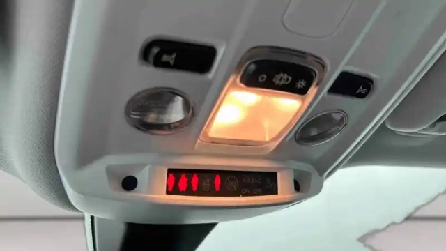 Peugeot 2008 puretech 100 s&amp;s bvm6 — photo 121