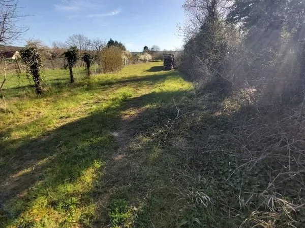 Terrain 1050 m² Véron