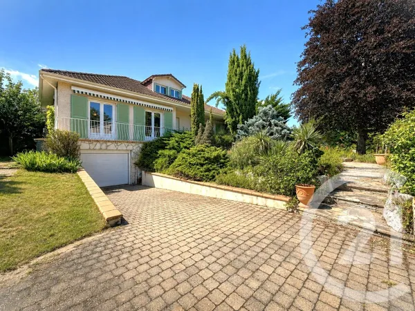 Maison 5 pièces 140 m²