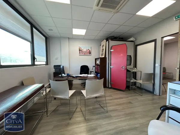 Local professionnel 43 m²