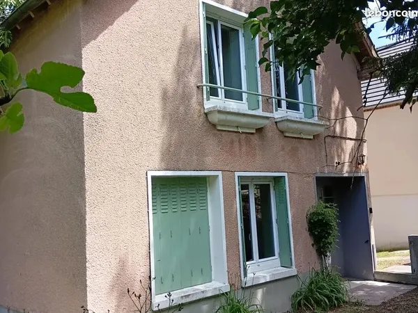 Maison à vendre - 3 chambres - Jardin