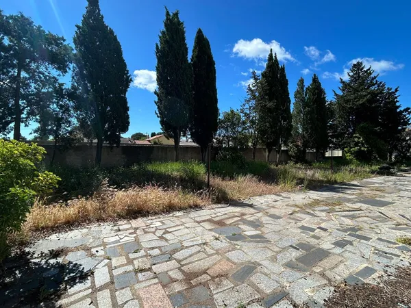 Terrain 346 m²