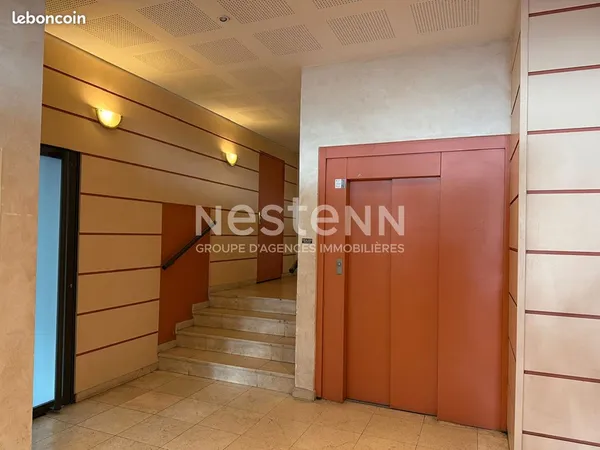 Studio 1 pièce 40 m²