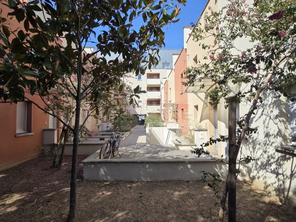 Appartement en rez-de-jardin 3 pièces 65 m²