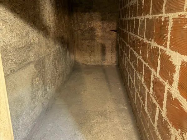 Location cave hyper centre