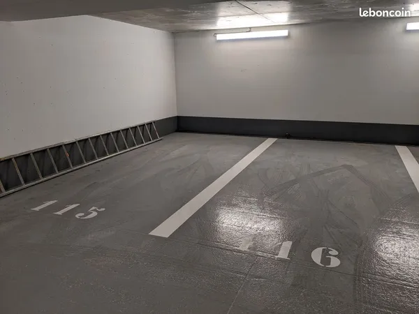 Location parking Antony