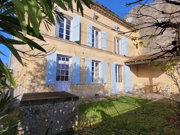 Maison 5 pièces 165 m²