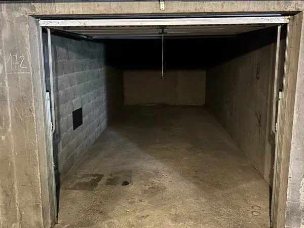 Garage box fermé