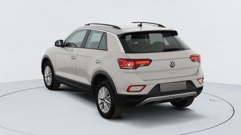 Volkswagen T-Roc — photo 5