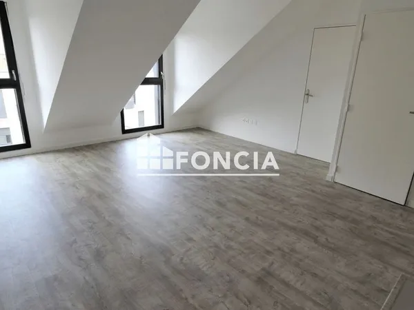 Appartement Location Saint-Arnoult-en-Yvelines 1p 34m² 774€