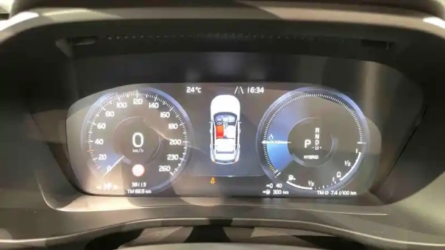 Volvo Xc40 t4 recharge 129+82 ch dct7 — photo 26