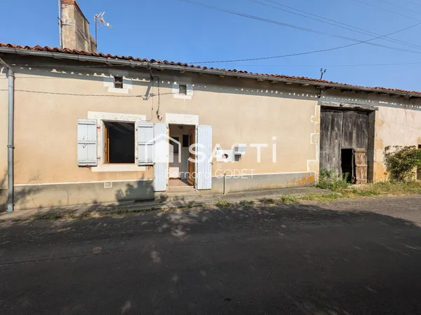 Maison à rénover entièrement avec dépendance