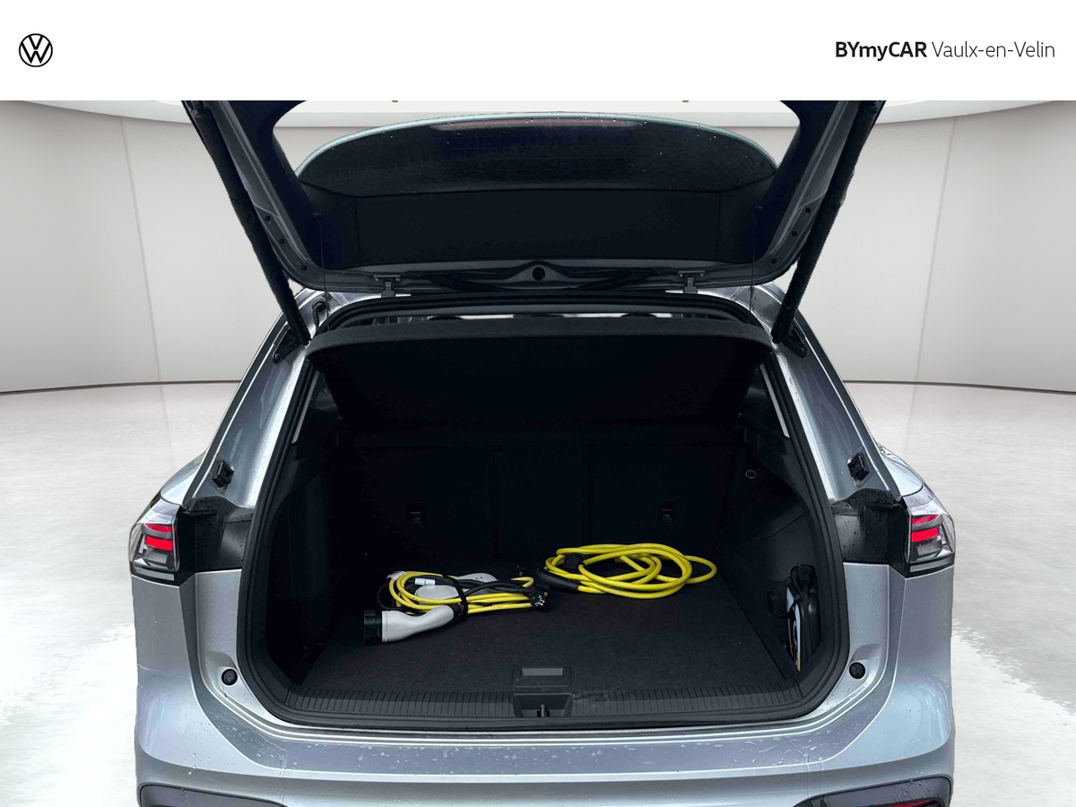 Volkswagen Tiguan 1.5 eHybrid 204ch DSG6 — photo 15