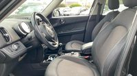 Mini Countryman One D 116ch — photo 12