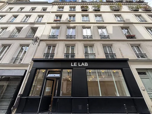 Local commercial 77 m²